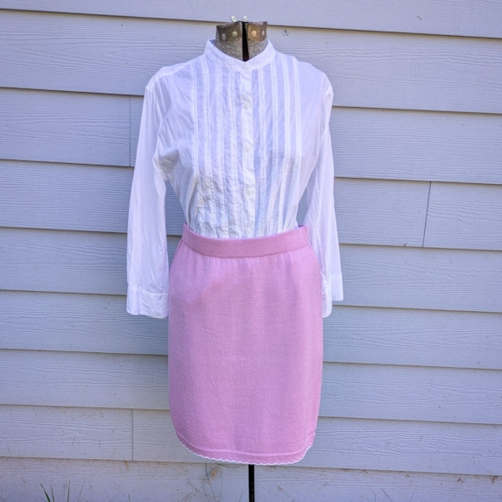 St. John Collection Pink Knee-Length Pencil Skirt for Work